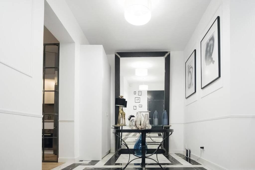 Apartamentos Plaza De Pedro Zerolo III Madrid Exterior photo